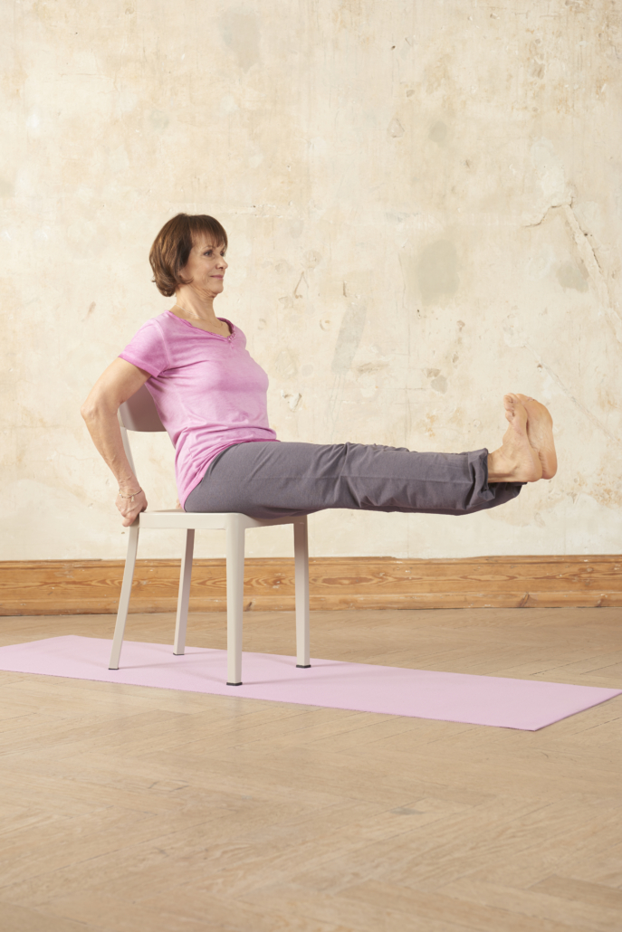 Yoga auf dem Stuhl